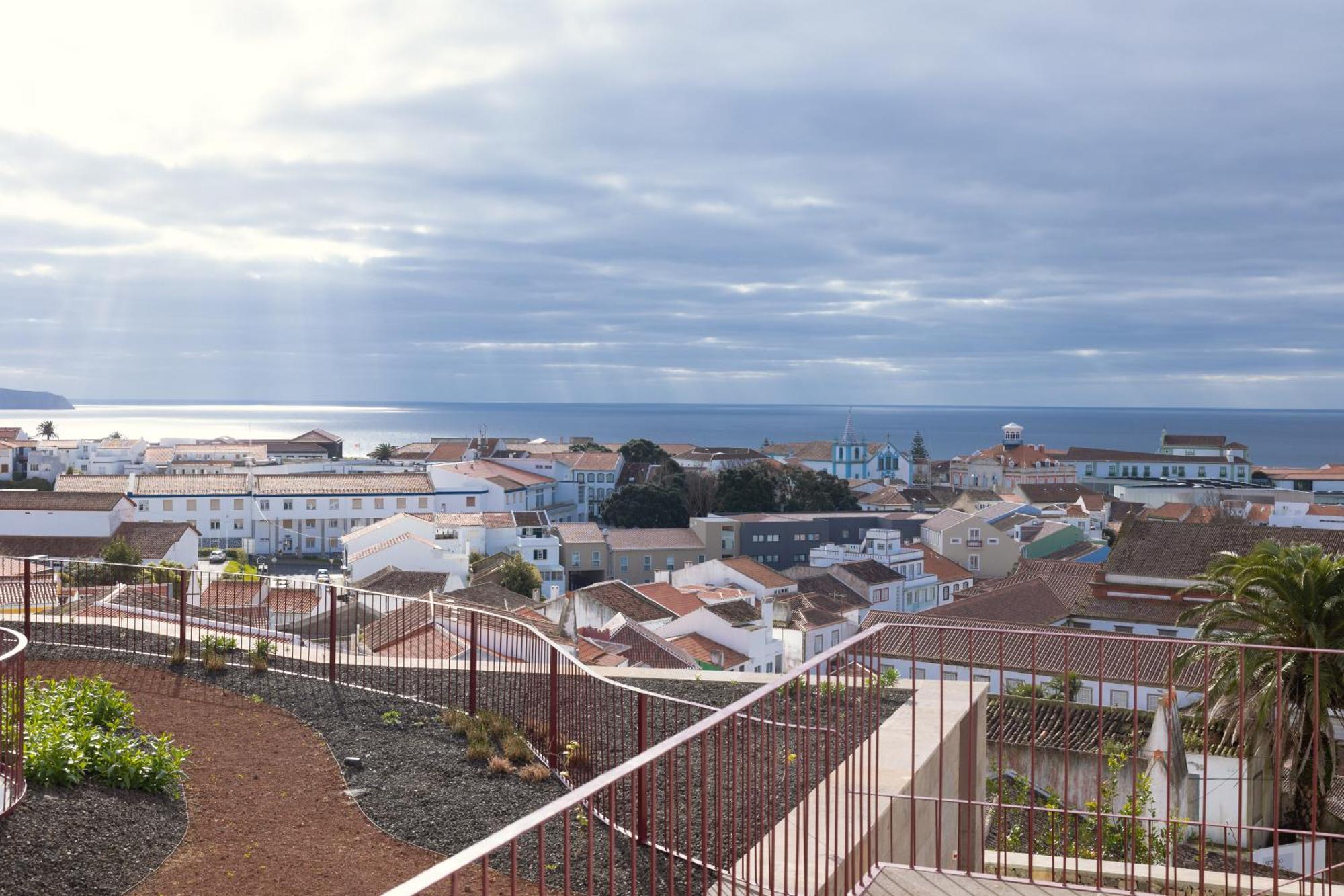 Angra + Angra do Heroísmo